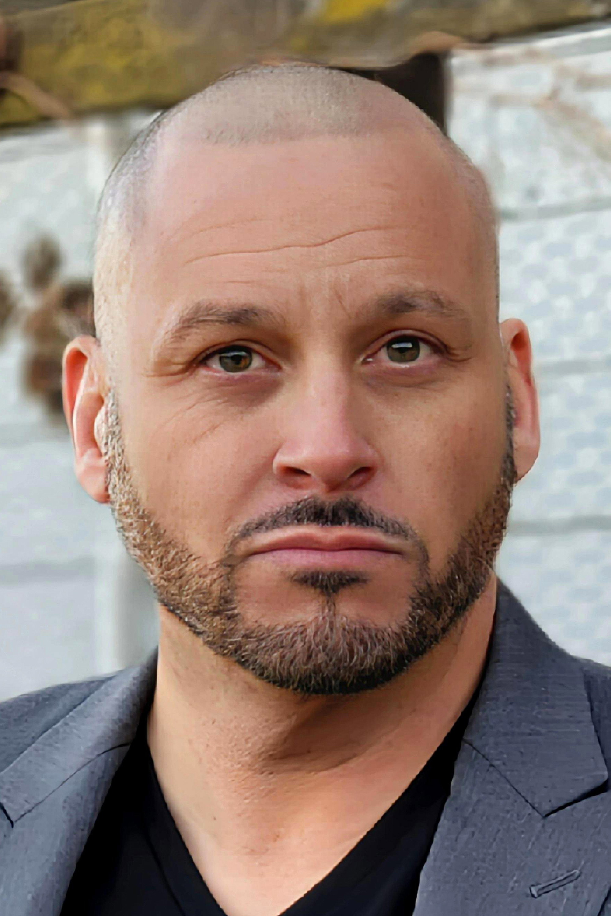Rynn Reigns as Hammer in The Rows