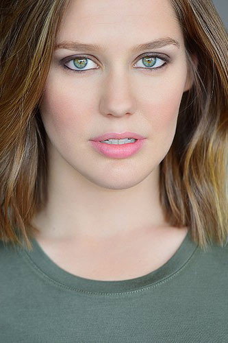 Ally Dixon as Nikki Narwhal (voice) in Yıldız Unicorn Thelma
