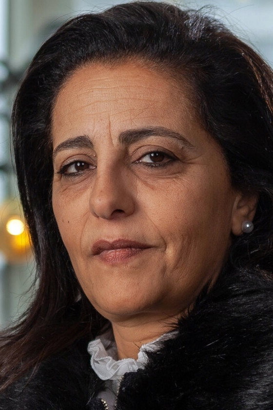 Areen Omari as Ziad's mother in Screwdriver