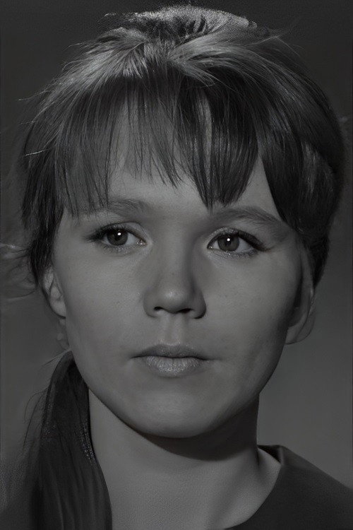 Нина Магер as Оксана in Confession