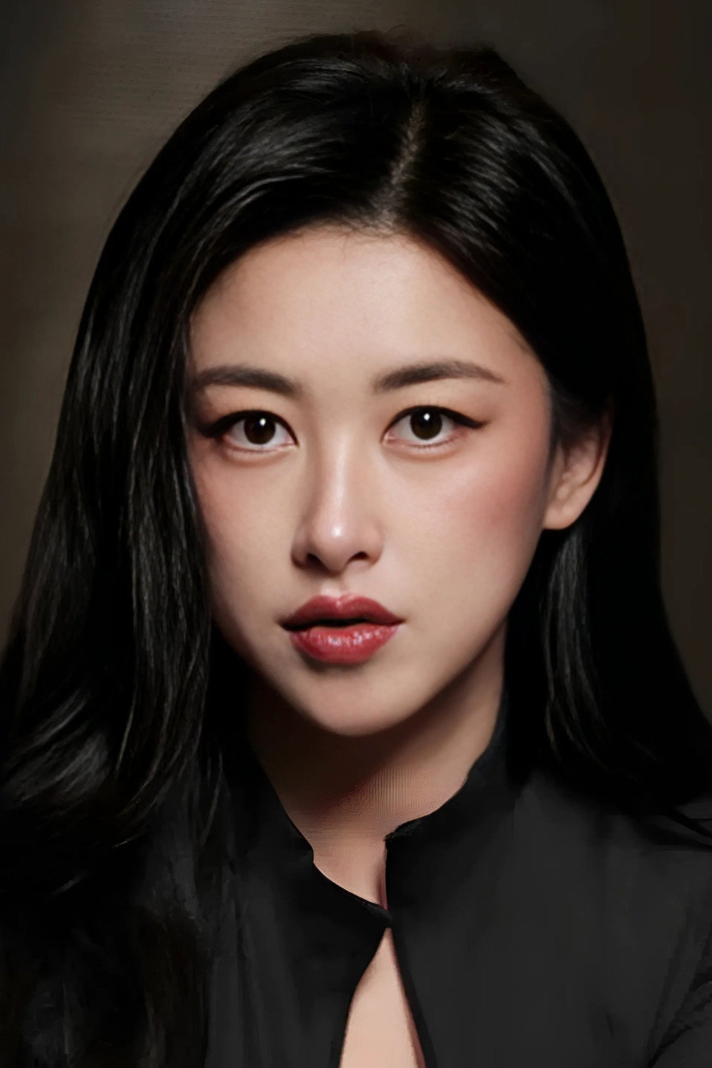 朱珠 as 赵姬 in The Qin Empire