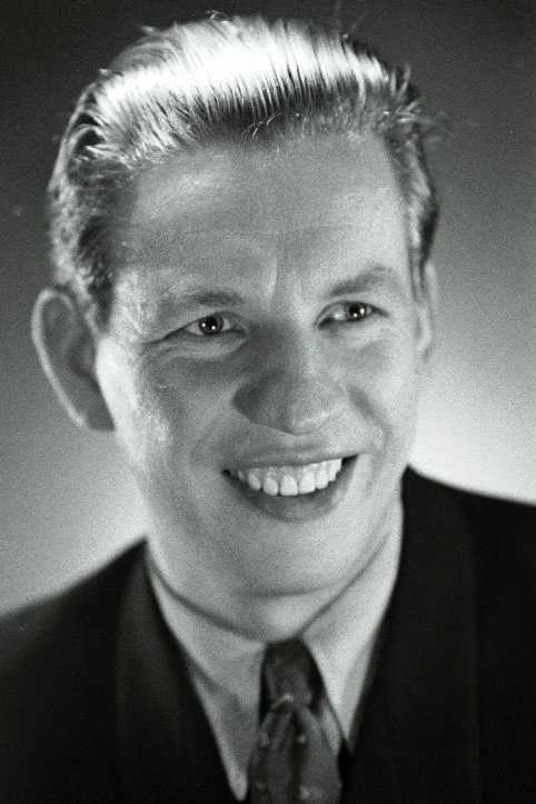 Lembit Anton as Kohi Kaarel in To a Cold Land