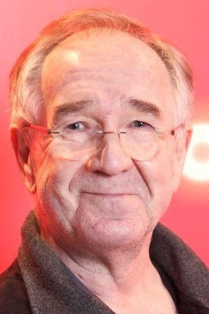 Markku Huhtamo as Leo in Päivää, herra Kivi