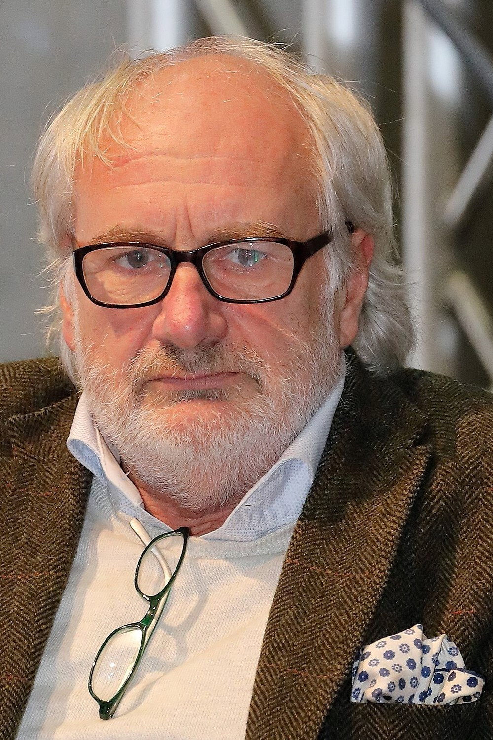 Michael Schottenberg as Ossi in Eine Minute dunkel macht uns nicht blind