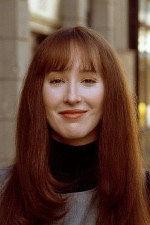 Susan Kendall Newman as Janis Goldman in I Wanna Hold Your Hand