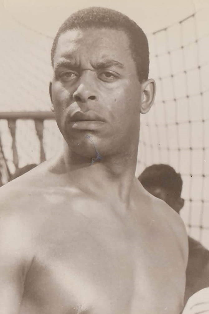 Alex Cressan as Tamango in Tamango