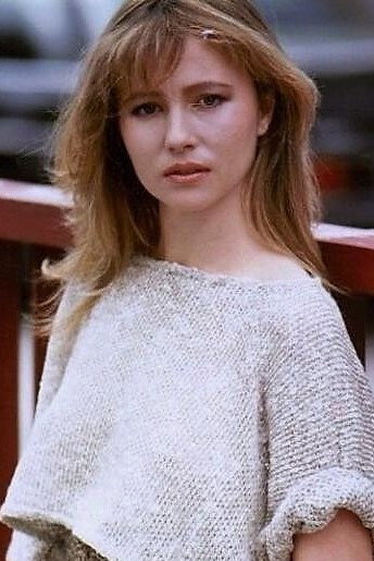 Andrea Guzon as Linda's Roommate in The Story of Linda