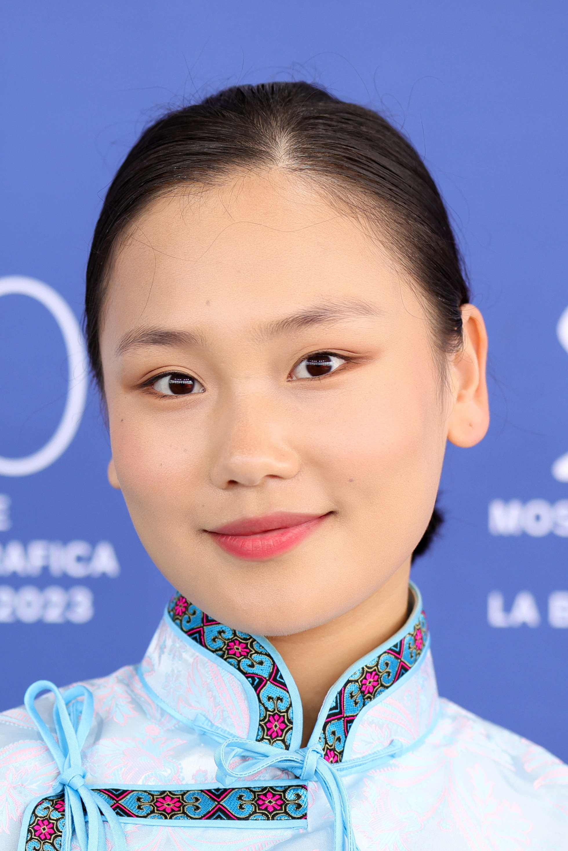 Nomin-Erdene Ariunbyamba as Maralaa in City of Wind