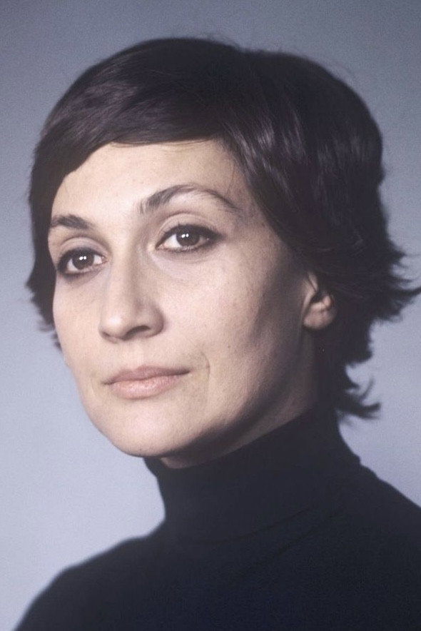 სოფიკო ჭიაურელი as Elene in Someone Is Running Late For The Bus