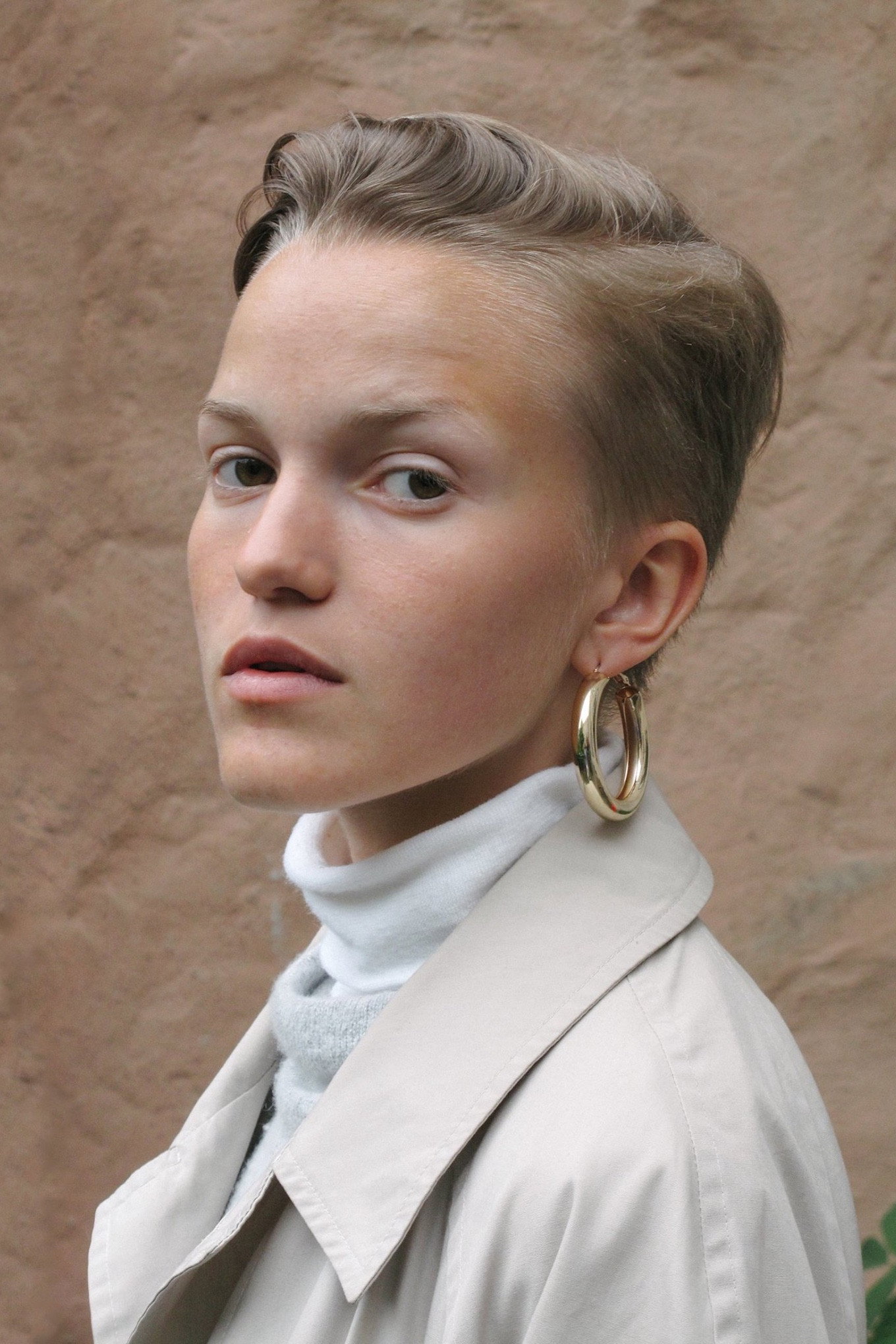 Selma Modéer Wiking as Kim in Love Will Save Us