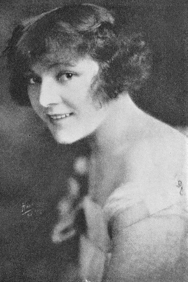 Anita King as Gypsy Girl in Carmen