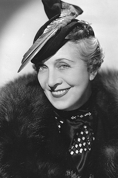Cecil Cunningham as Aunt Patsy in The Awful Truth