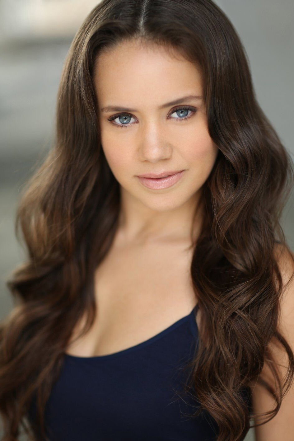 Allie Bertram as Mimmi in H2O - A Ilha de Mako