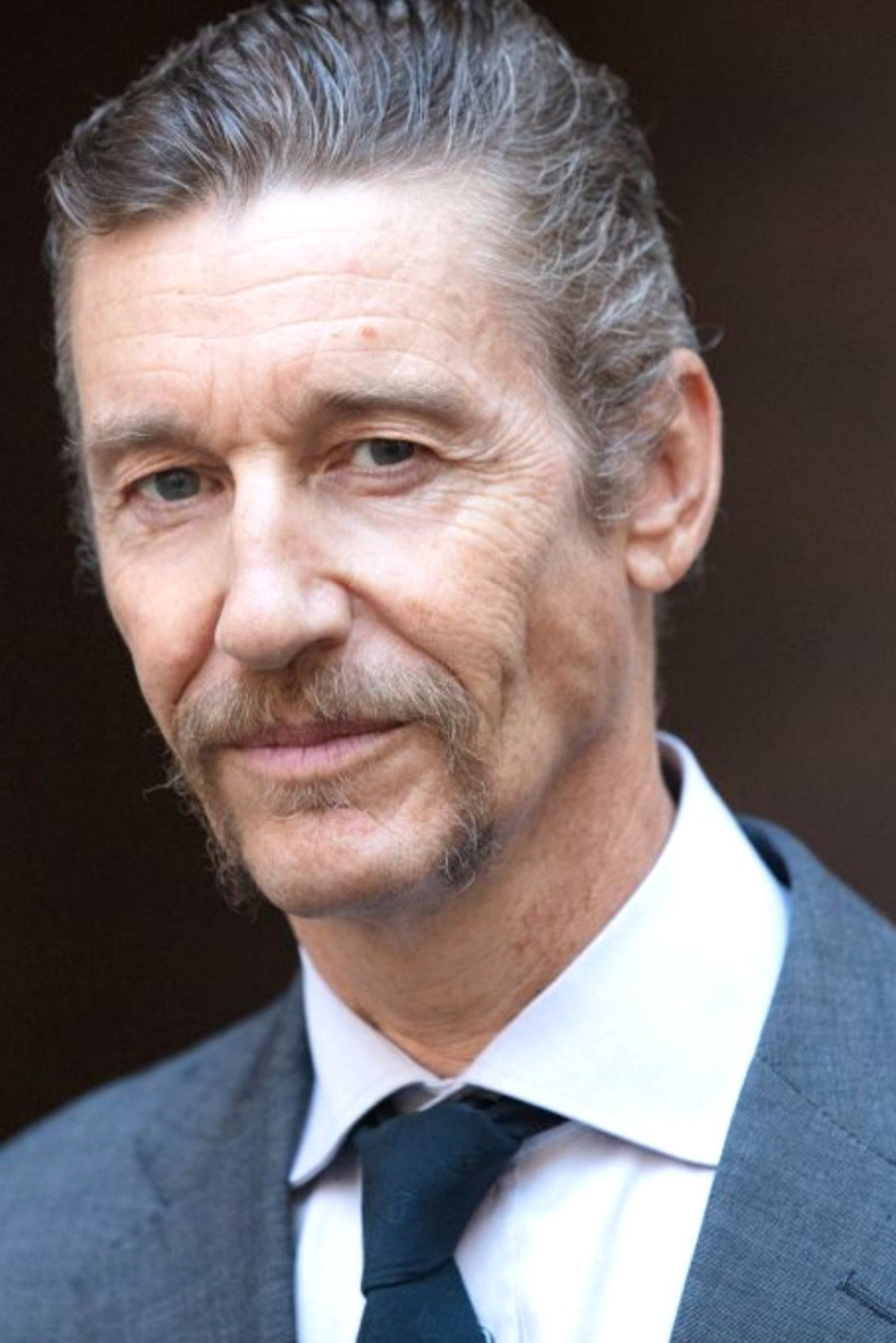 Alberto Caneva as Burt (voice) in Dinofroz