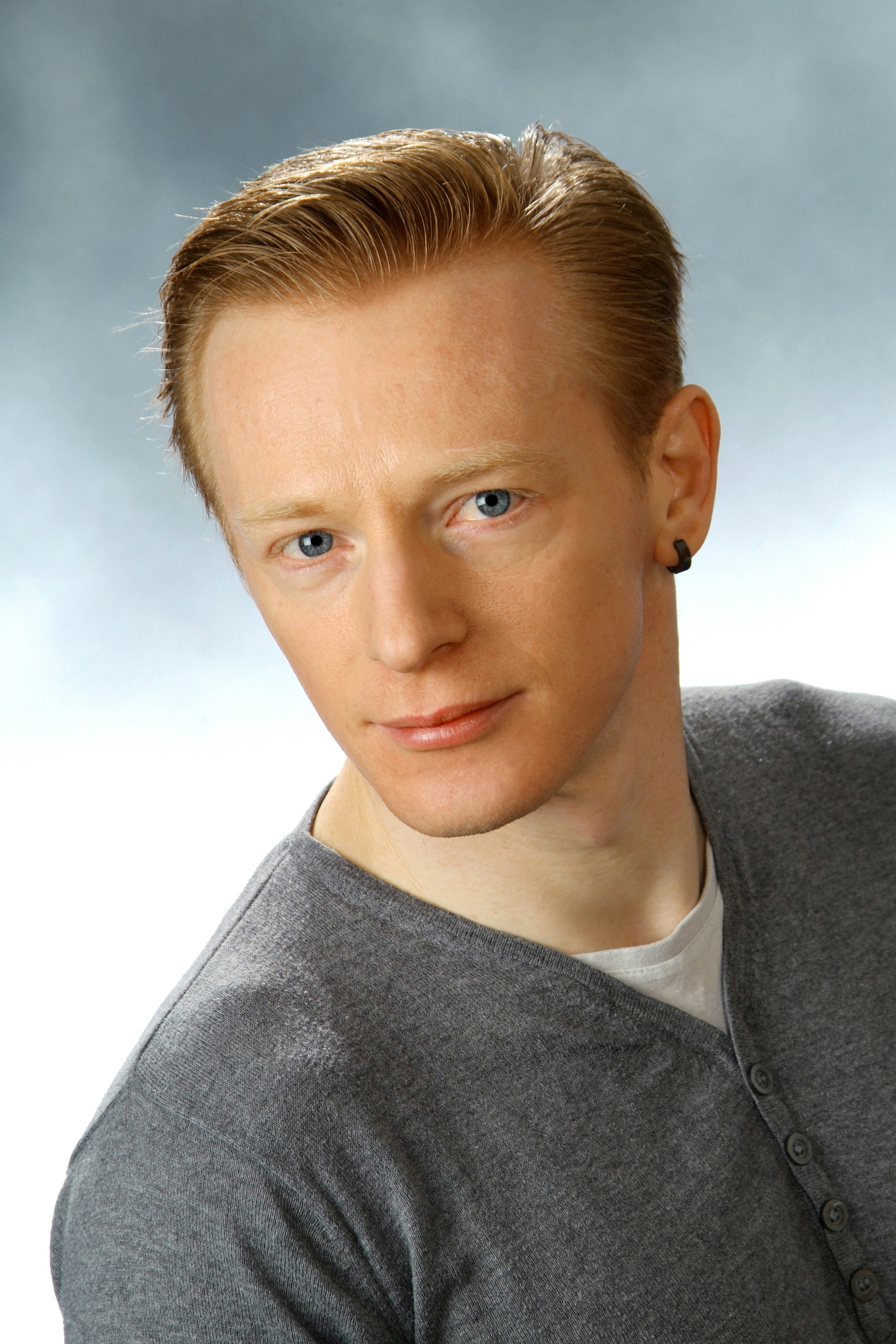 Mike Möller as Mikey in Arena of the Street Fighter