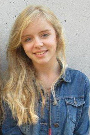 Pauline Serieys as Nadège Chabot in Surface