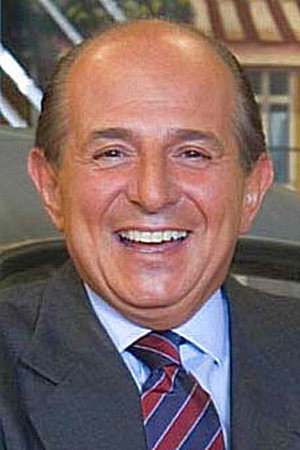 Giancarlo Magalli as Gildo Giuliani in 7 vite