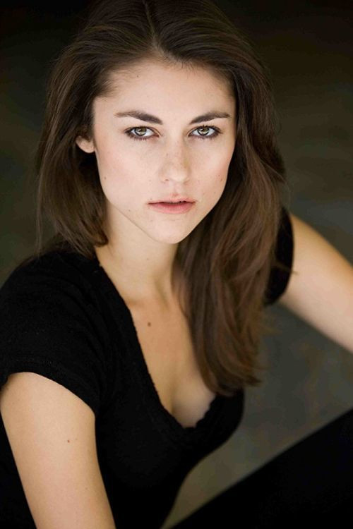 Hannah Landberg as Hannah in Limbo