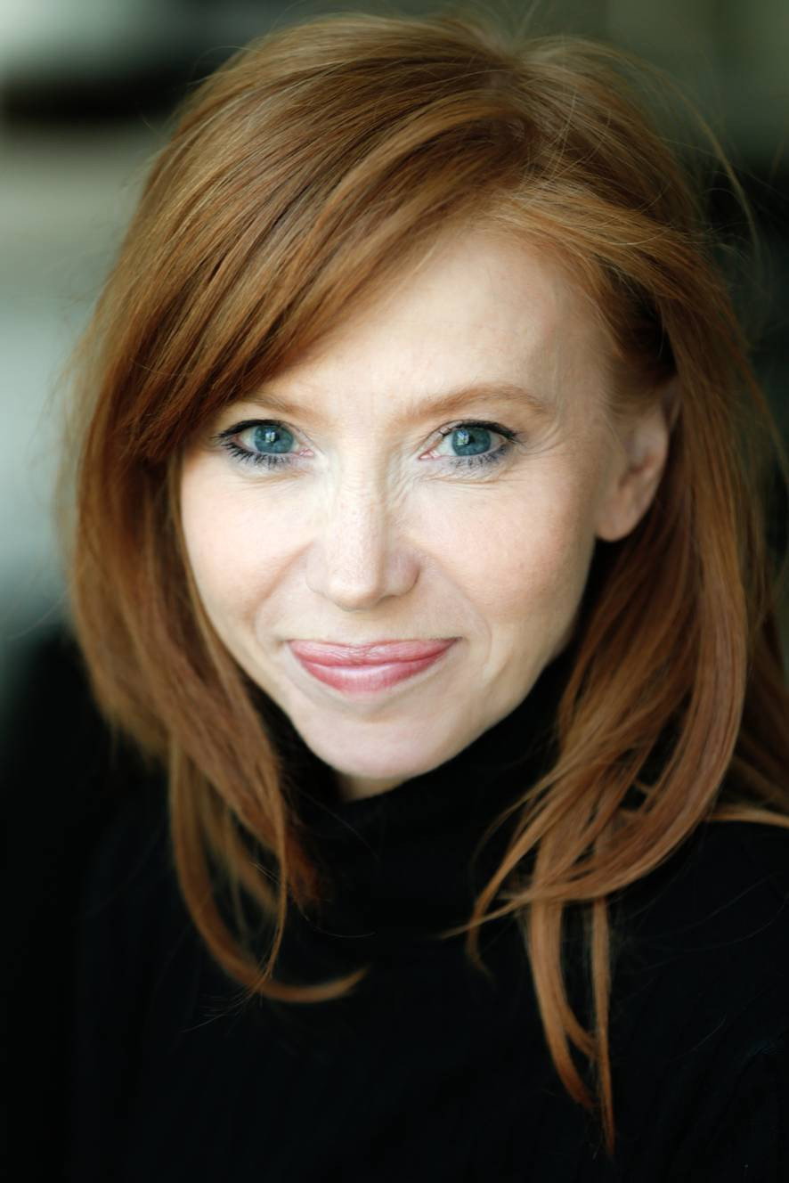 Noëlla Dussart as Cécile in Duval