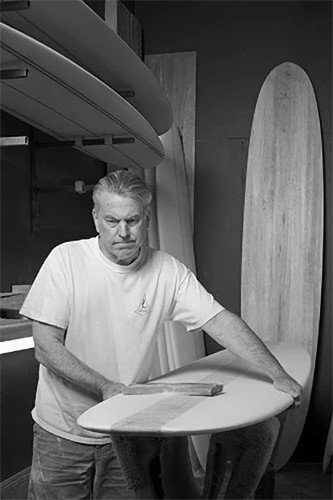 Lance Carson as Himself in Psyche Out