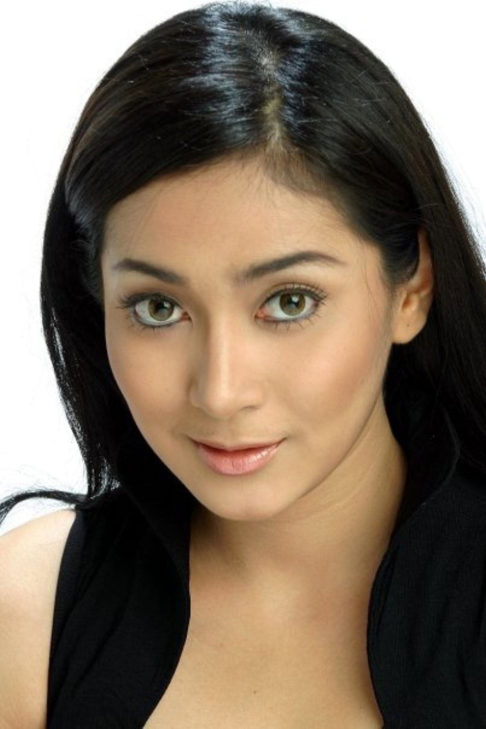 Elsye Virgita as Shinta in Lesson Learned