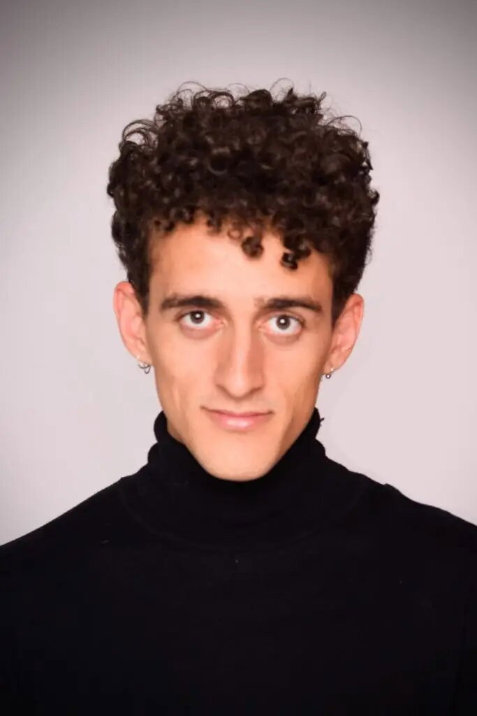 Javier Lera as Eloy in Lú Belmonte