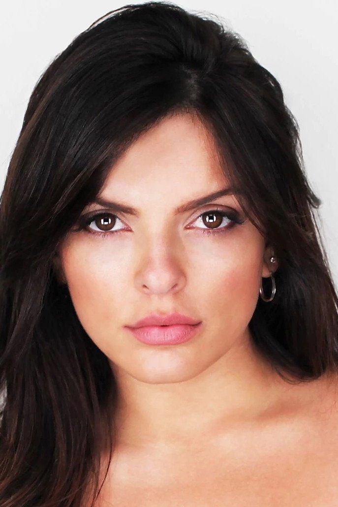 Talita Maia as Laura in Tempest Desert
