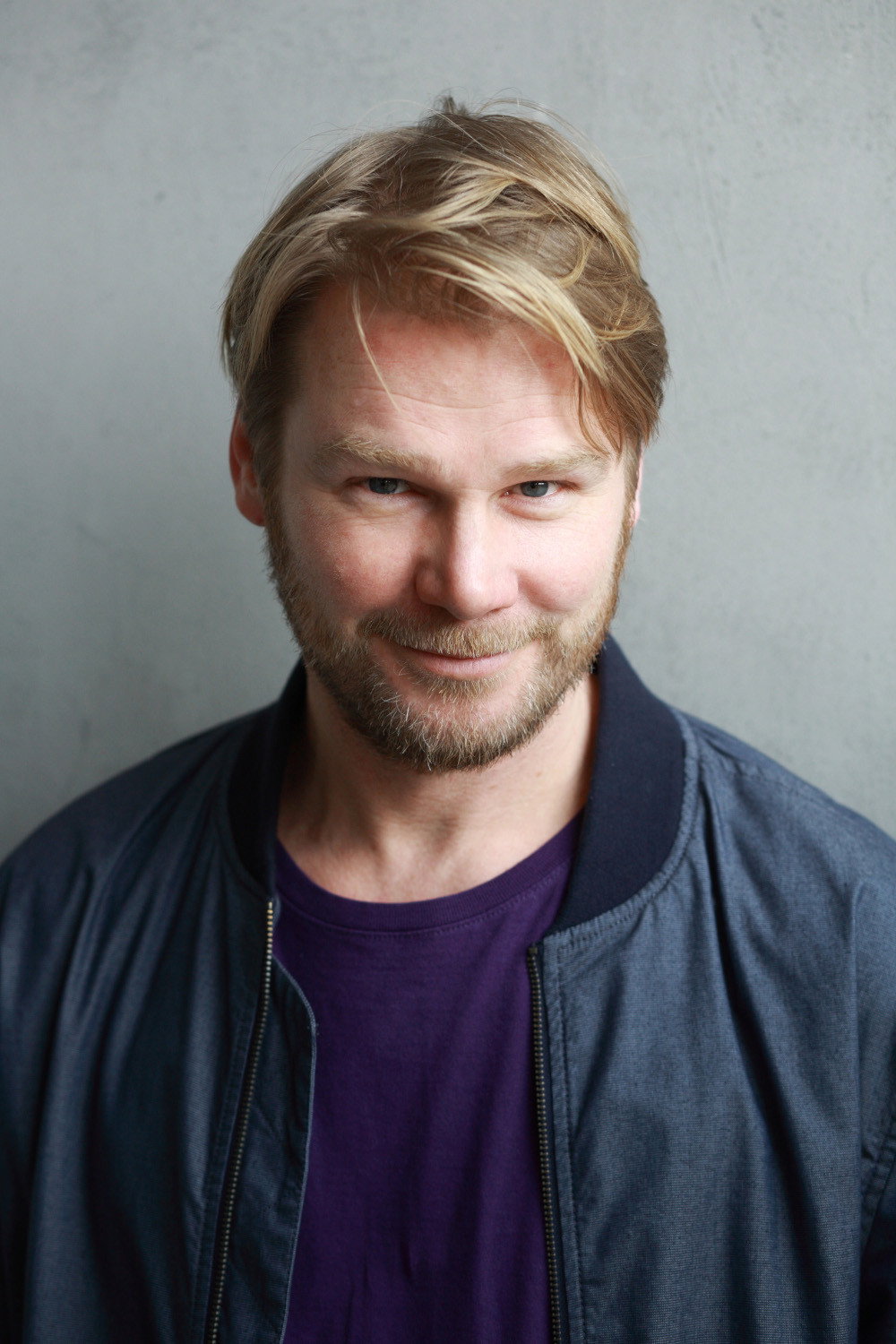 Kai Scheve as Dr. Henning Kirchhoff in Im Wald