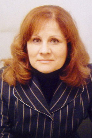Nəcibə Hüseynova as Bikə xala in Göyçək Fatimə