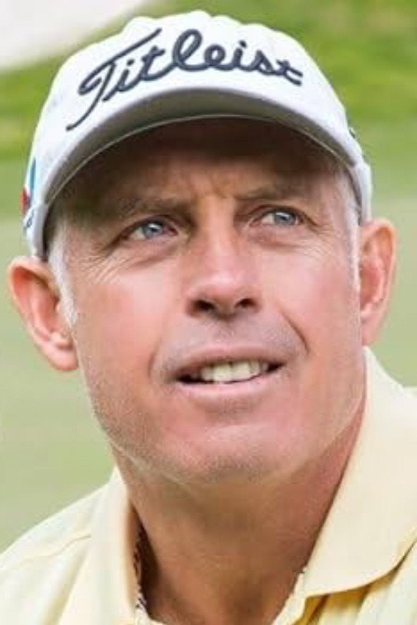 Steve Williams as Self in Loopers: The Caddie's Long Walk