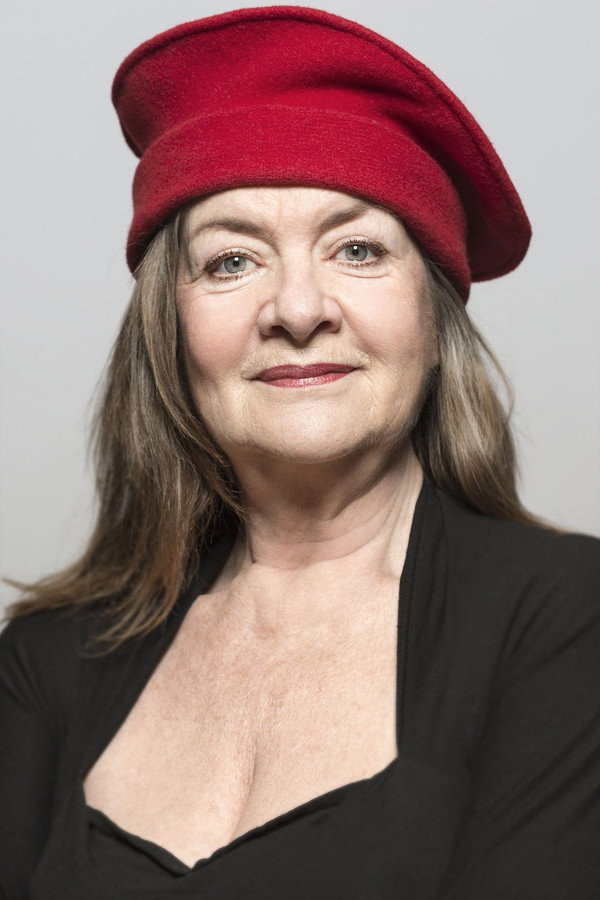 Anneli Martini as Loredana in Hammarkullen