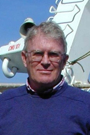 Dr. William Ryan as Self in Titanic: Secrets of the Shipwreck