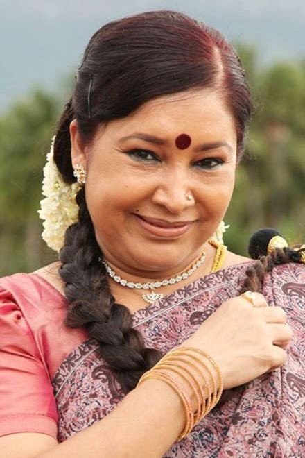 கோவை சரளா as Gayatramma in Devika & Danny
