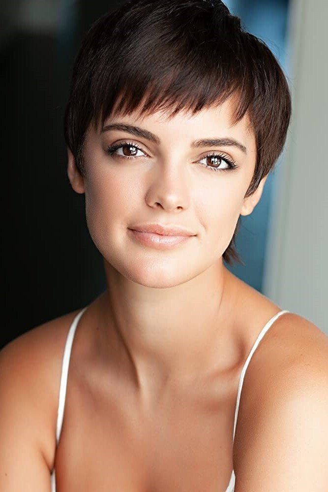 Aley Underwood as Amanda Young in One Good Man