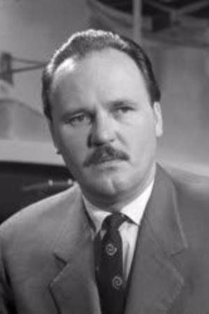 György László as Cellatárs in Requiem