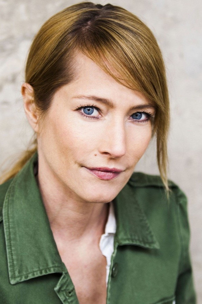 Florentine Lahme as Petra Helmholtz in GSG 9 - Ihr Einsatz ist ihr Leben