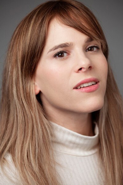Ann M. Perelló as Herself in Èxit