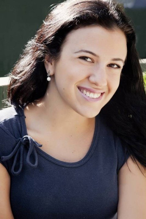 Carolina Pavanelli as Maria Carolina 'Laleska' in Golden Dream