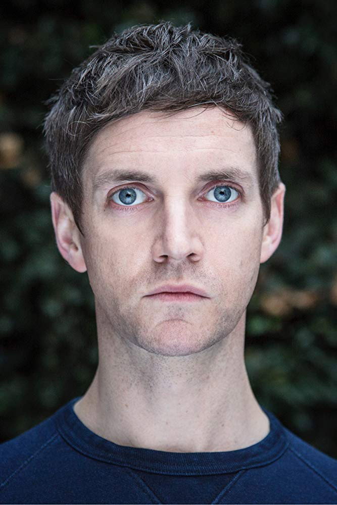 Emmet Kirwan as Frank in Wave