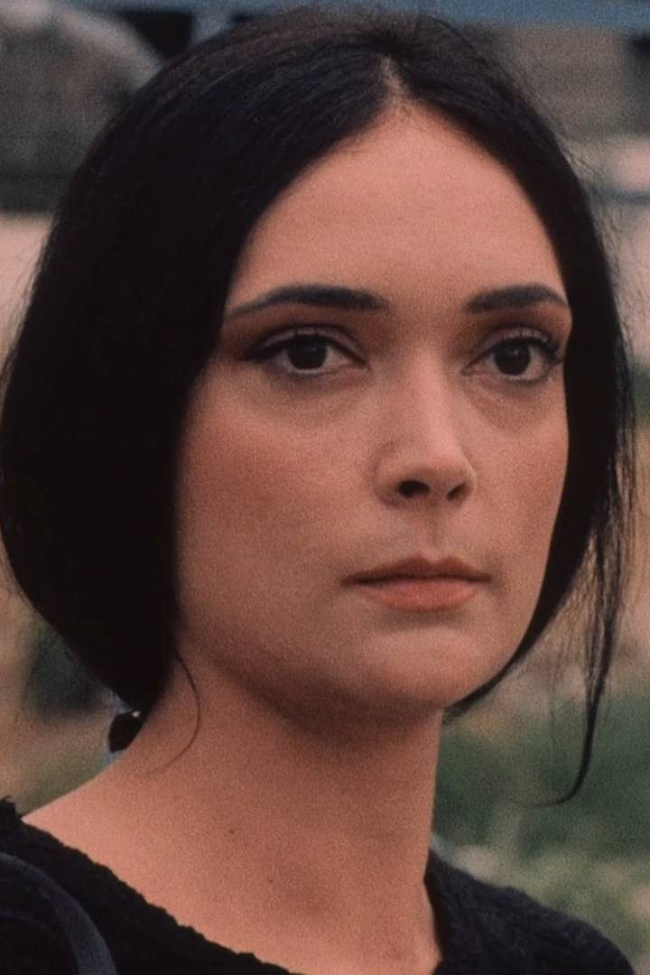 Jacqueline Laurent as Shari in Hangover