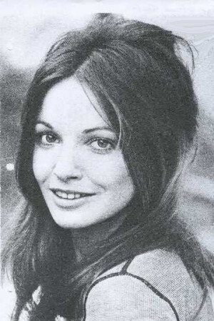 Louise Williams as Jennifer Hartman in How to Break Up a Happy Divorce