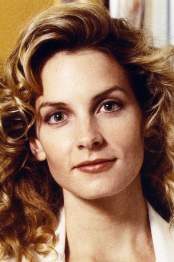 Jensen Daggett as Maggie Reynolds in Major League: Back to the Minors