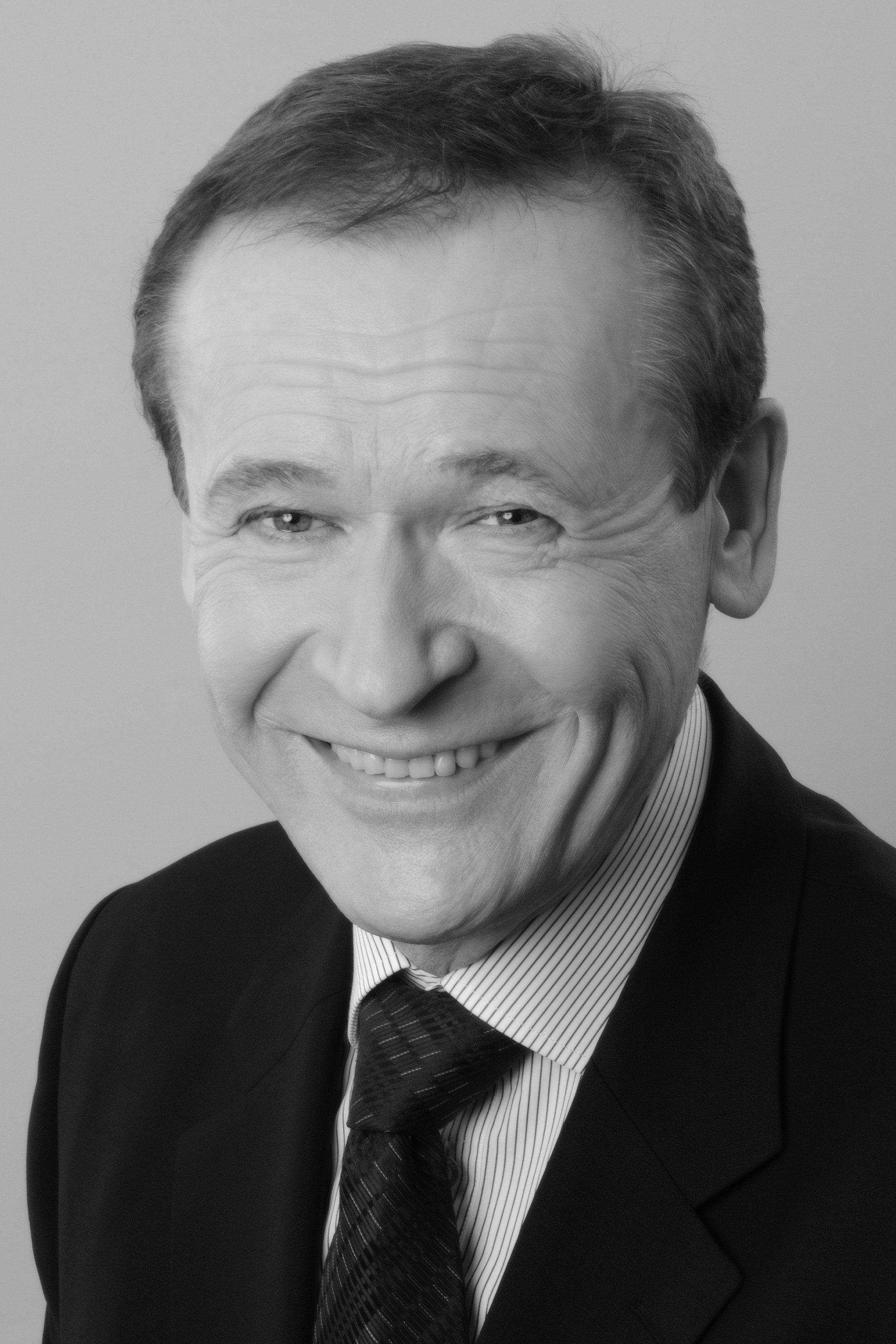 Väino Puura as Mart in Here We Are