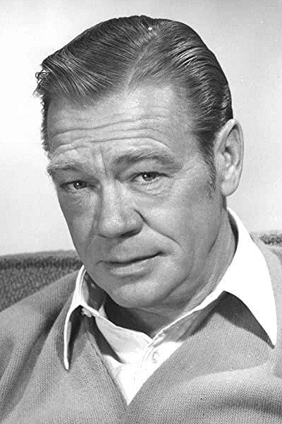 Dort Clark as Chick Clark in Wonderful Town