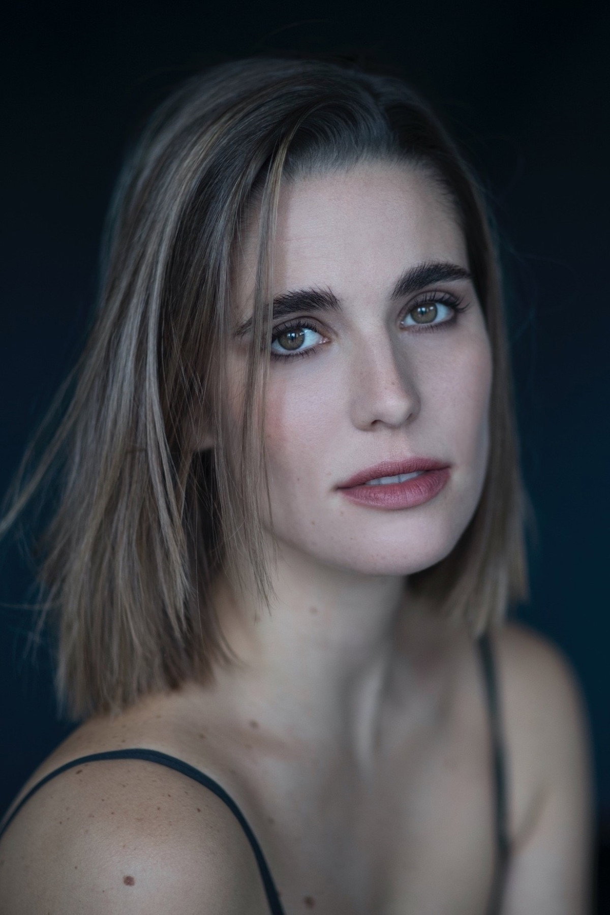 Eleonora Romandini as Francesca in I Don't Understand You