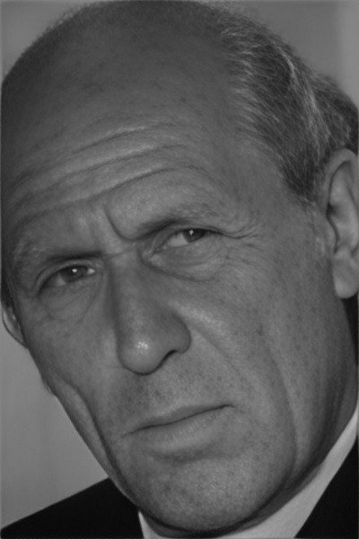 Vladimirs Žuks as Aldanovs in Long Day Morning