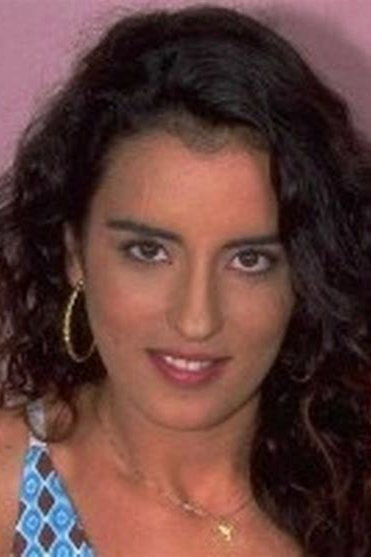Maria de Sanchez as Town girl in Outlaws