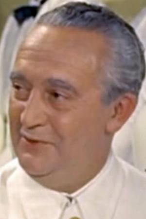Julio Goróstegui as Ordóñez in El gafe