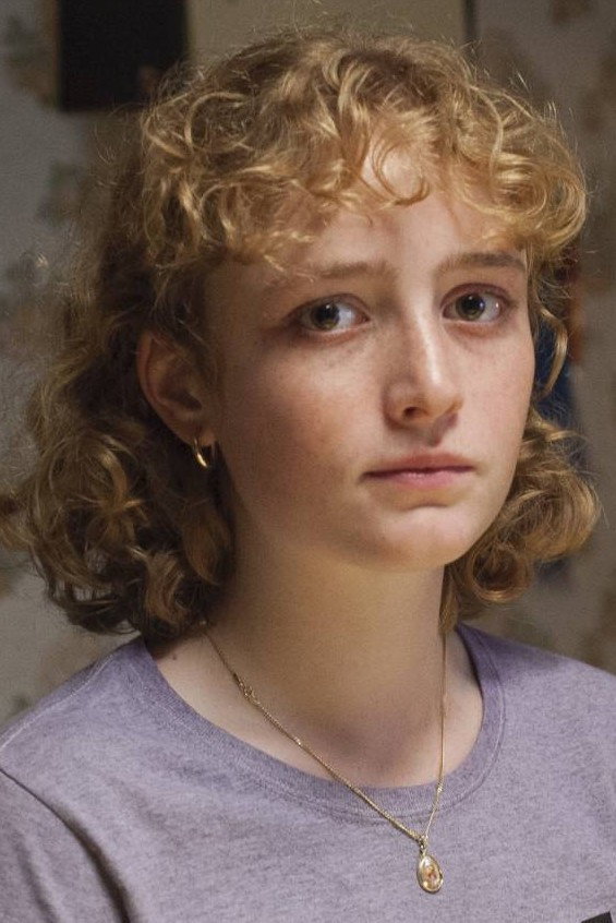 Lisa Harder as Romy in Double Vie