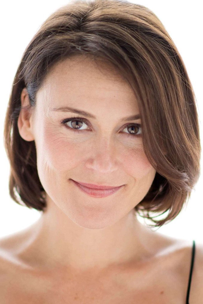 Natalie Saleeba as Abi in House Husbands